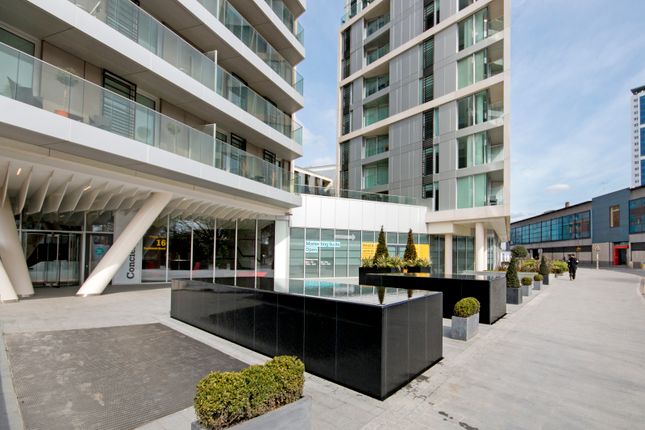 Thumbnail Flat for sale in Buckhold Road, Wandsworth Park