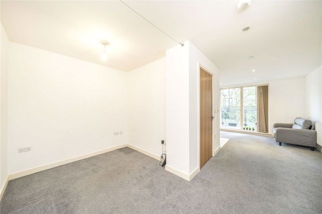 104 Adana Building, Conington Road, London photo 2