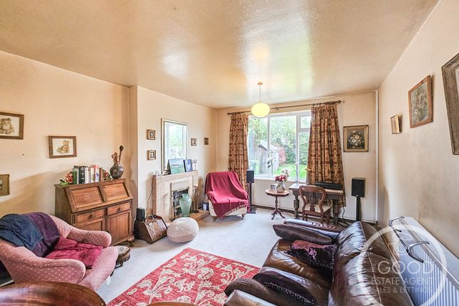22, Hampson Crescent, Handforth photo 4