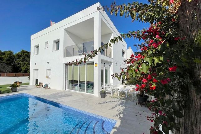Villa for sale in El Verger, Alicante, Spain