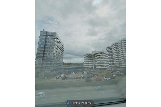 B Staines Road West, Sunbury-On-Thames photo 5