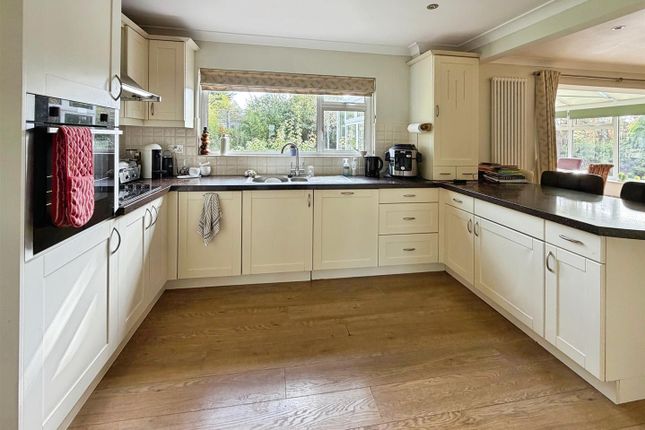 21, Maesbury Road, Bristol photo 2