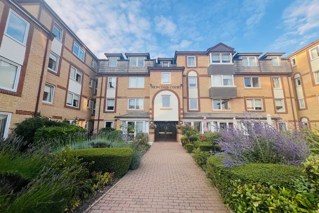 Thumbnail Flat to rent in Newcomb Court, Stamford