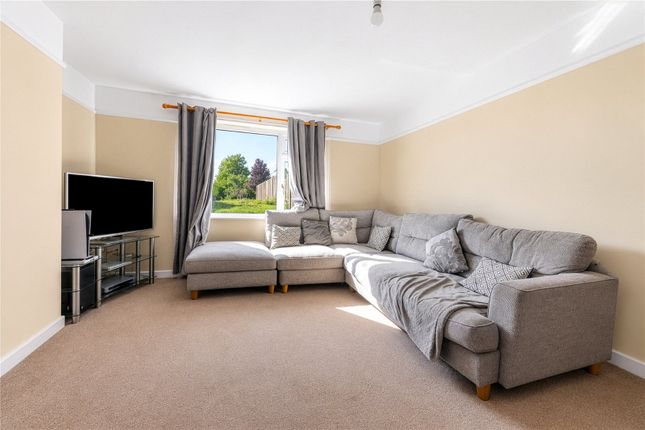 38, Willow Crescent, Oakham photo 4
