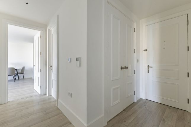 Flat 19, Bruton House, 10, Daffodil Crescent, Barnet photo 4