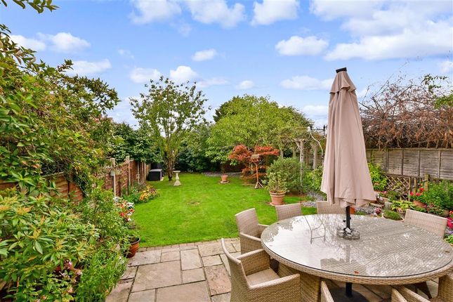 Thumbnail Semi-detached house for sale in Ashmore Grove, Welling, Kent