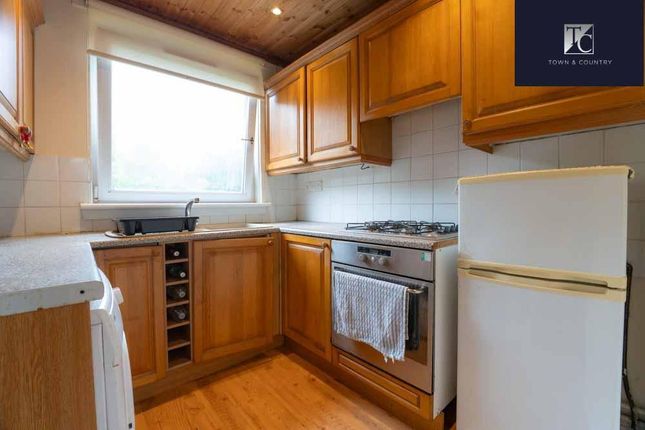 82, Merkland Drive, Kirkintilloch photo 4