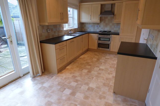 16, Cotton Lane, Bury St Edmunds photo 2