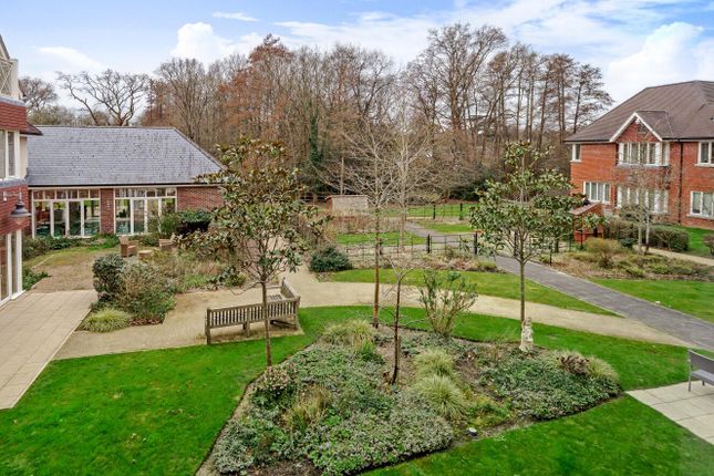 74 Oakleigh Square, Hammond Way, Yateley photo 3