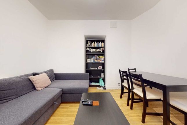 Flat 27a Manor House, Marylebone Road, London photo 3