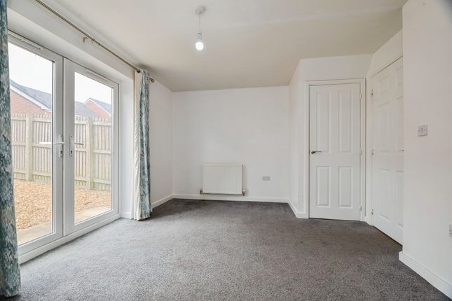 2, Morris Crescent, Stockton-On-Tees photo 4