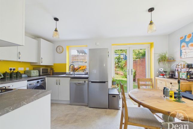 35, Cooke Way, Lydney photo 4