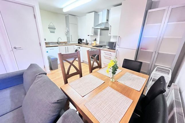 Thumbnail Flat for sale in Fawe Street, London