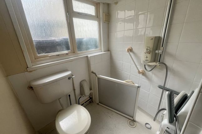 Flat A, Brook House, Fore Street, Kingsbridge photo 5