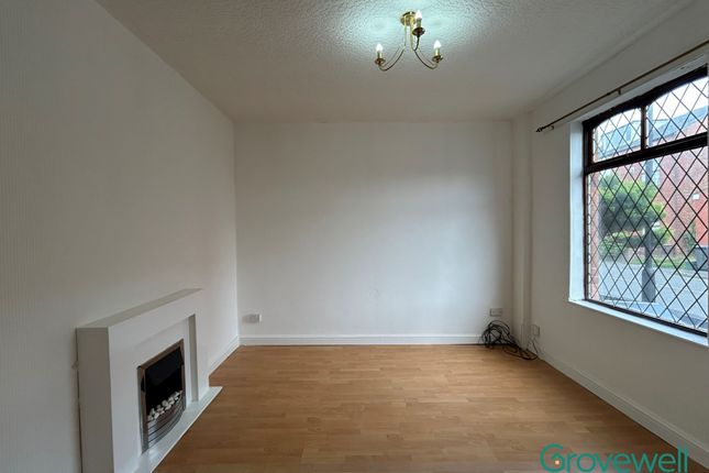 52 Pole Lane, Manchester photo 3