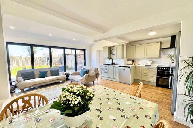 Freefall, 5, Carlton Road, Manby photo 2