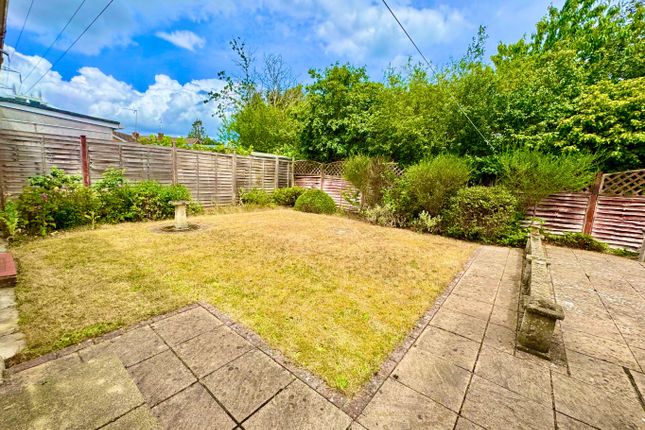 25, Roman Way, Reading photo 2
