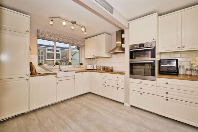 8, Hamdon Close, Stoke-Sub-Hamdon photo 2