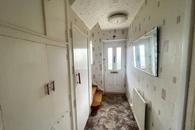 2 Mossack Avenue, Manchester photo 4
