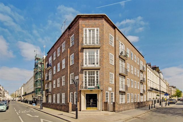 Flat to rent in Ebury Street, London