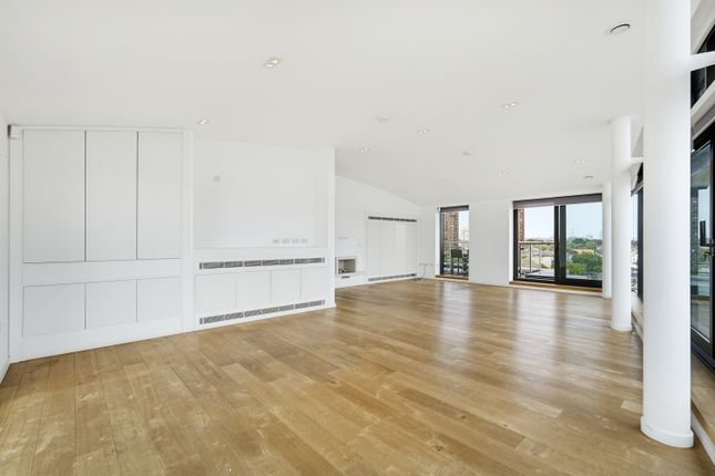 Chelsea Wharf, 15, Lots Road, London photo 4