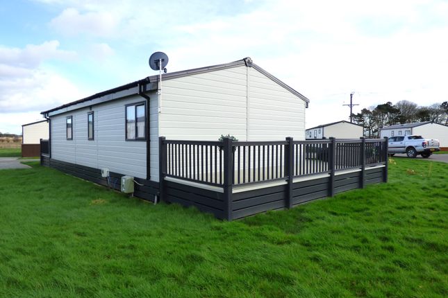 Mobile/park home for sale in Bridlington Bay Holiday Park, Carnaby, Bridlington