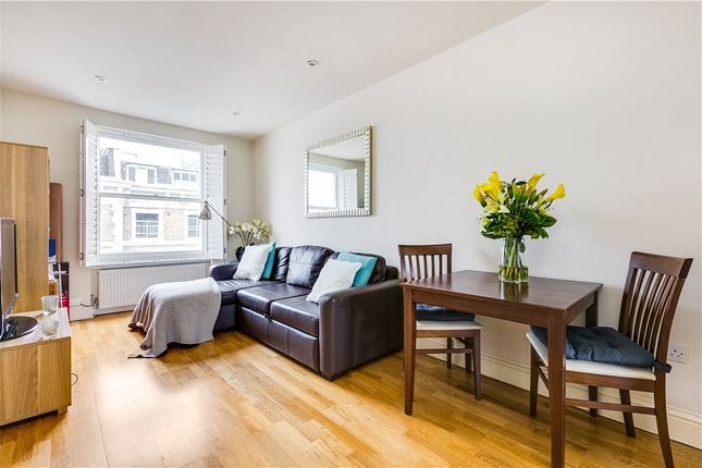 Flat to rent in Hogarth Road, Earls Court, London