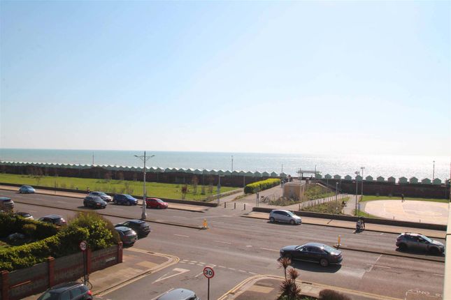 23, Berriedale House, Kingsway, Hove photo 2