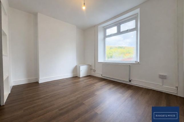 Halswell Street, Mountain Ash photo 3