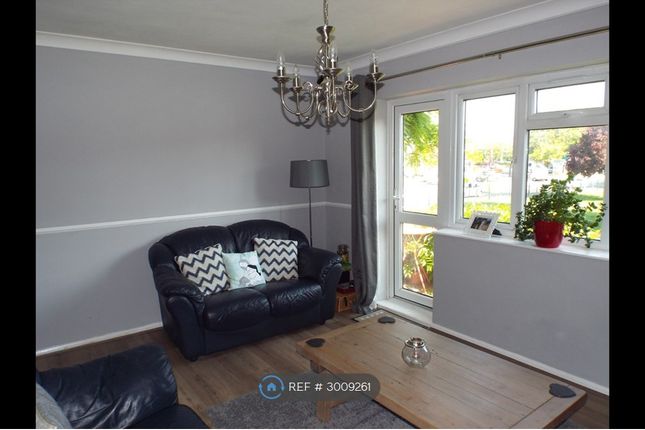 Marlowe Gardens, Romford photo 2