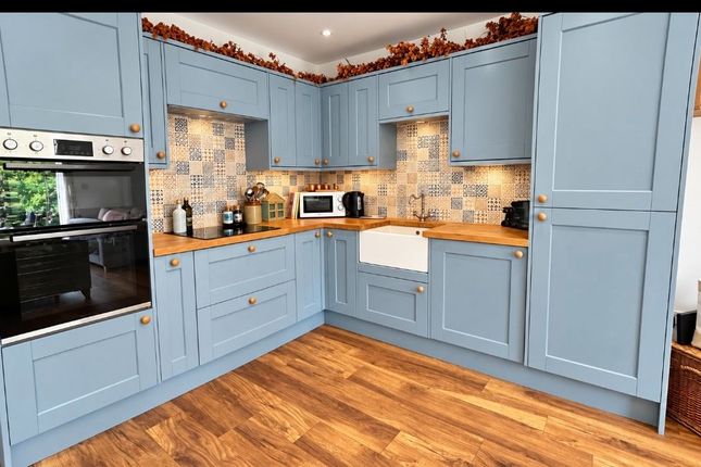 Bluebell Cottage, Bottom Pond Road, Sittingbourne photo 3
