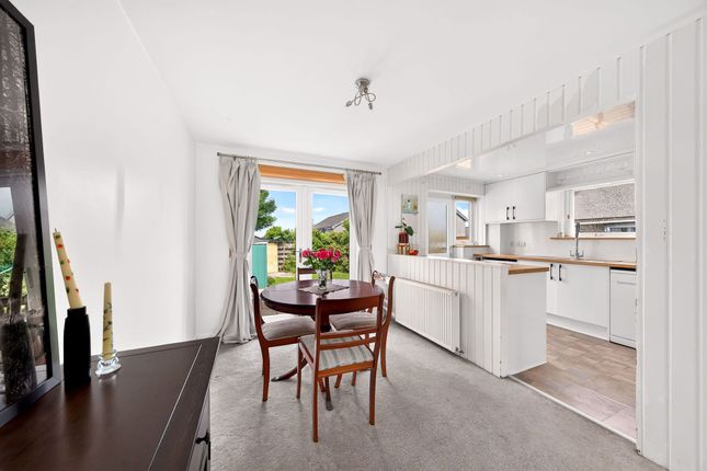 7 Baberton Mains Crescent, Edinburgh photo 4