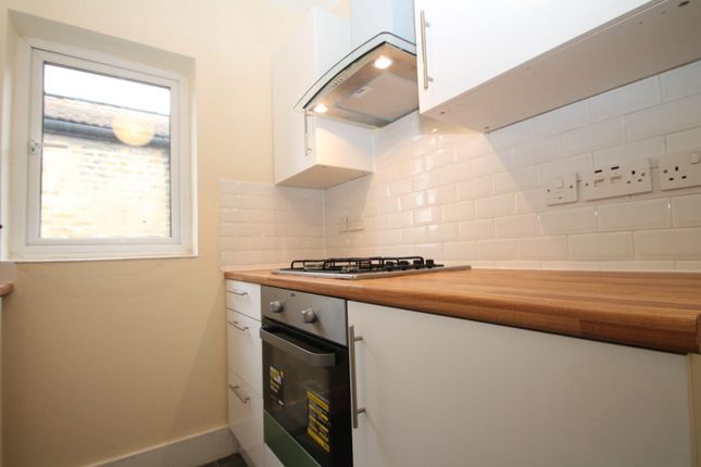 Cottenham Road, London photo 2