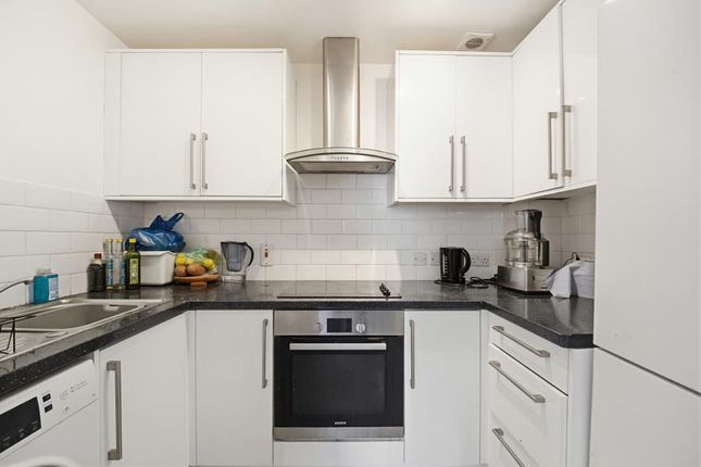 6 Ainslie Court, Vicars Bridge Close, Wembley photo 2