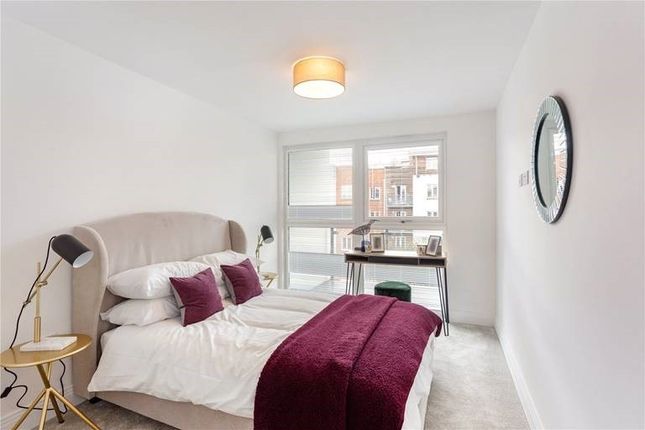 Flat to rent in Oldfield Road, Maidenhead