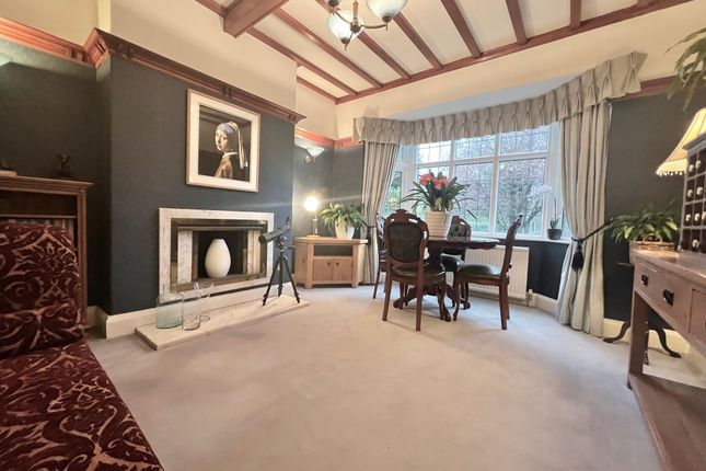 290 Longhurst Lane, Stockport photo 3