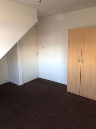 Property to rent in Holmwood Grove, London