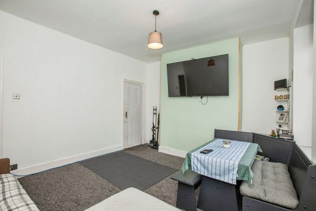 75, Thompson Street, Burnley photo 3