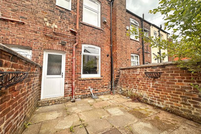 18, Amy Street, Manchester photo 2