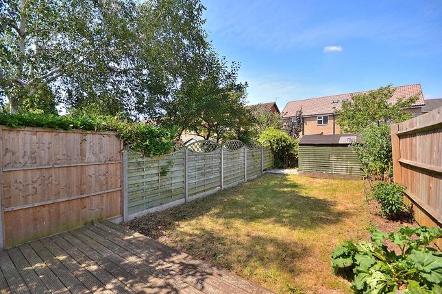 Terraced house to rent in Vandyke Road, Leighton Buzzard