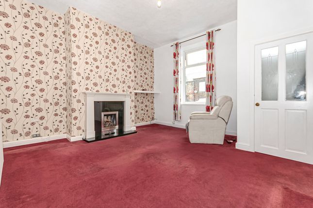 86 Peel Brow, Bury photo 3