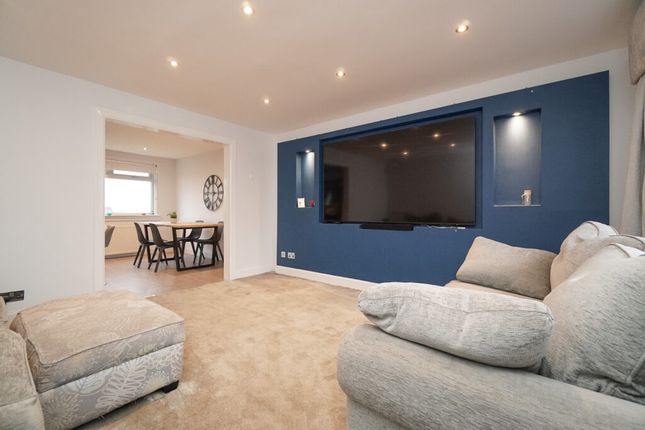 37, Mirren Drive, Clydebank photo 3