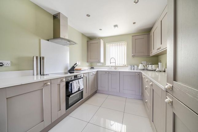 7 FRANCIS CLOSE, Francis Close, Thatcham photo 3