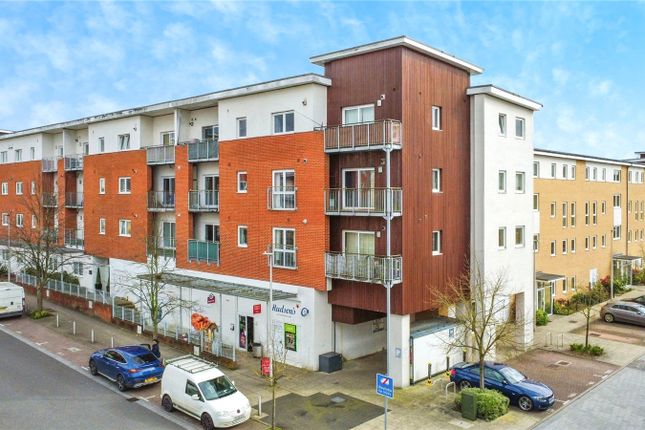 Thumbnail Flat for sale in Havergate Way, Reading, Berkshire