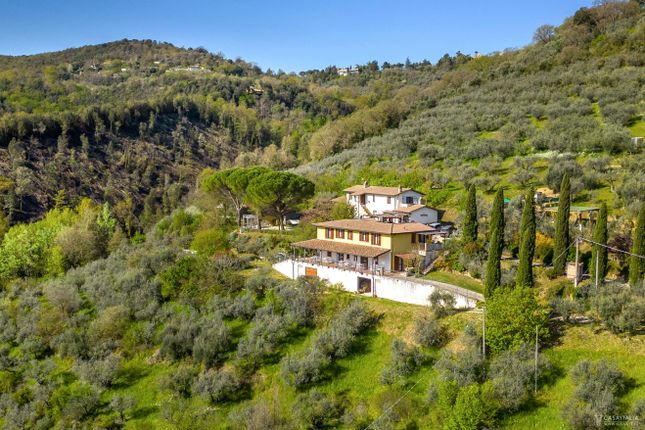Hotel/guest house for sale in Passaggio, Umbria, Italy