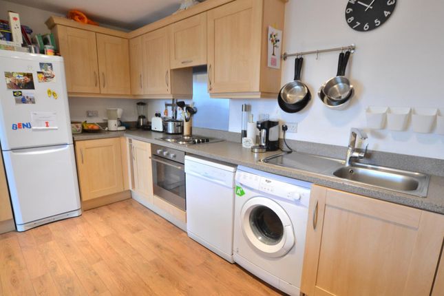 Flat for sale in Canon Court, Manor Road, Wallington