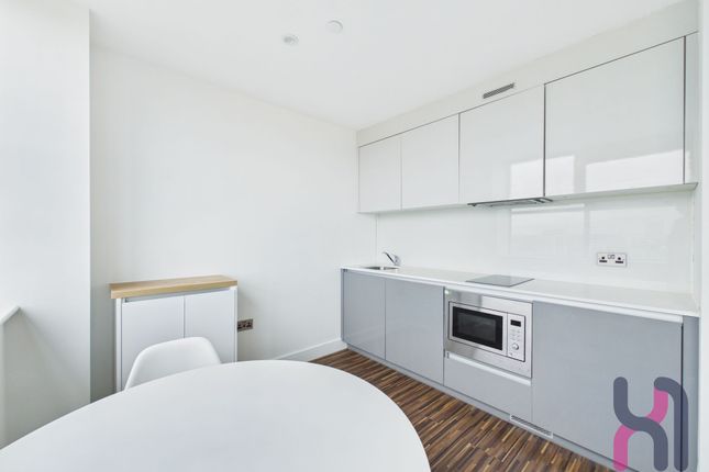 Apt 908, West Point, Manchester photo 5