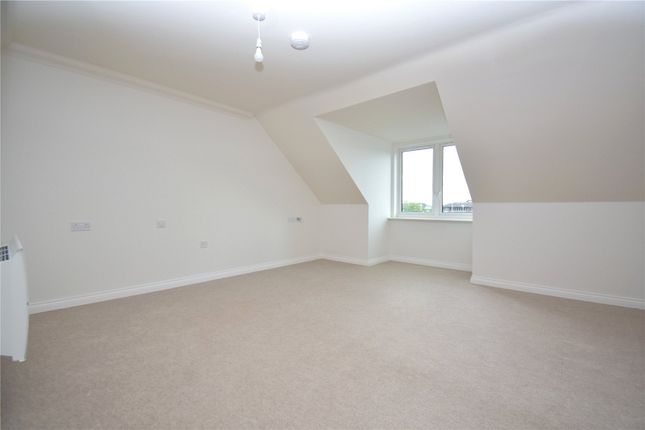 2 Burlington Lodge,, Birchwood Park Avenue, Swanley photo 4