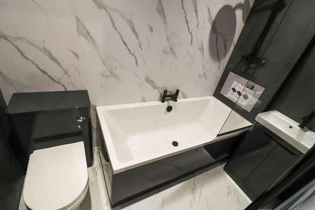 7B Bathroom