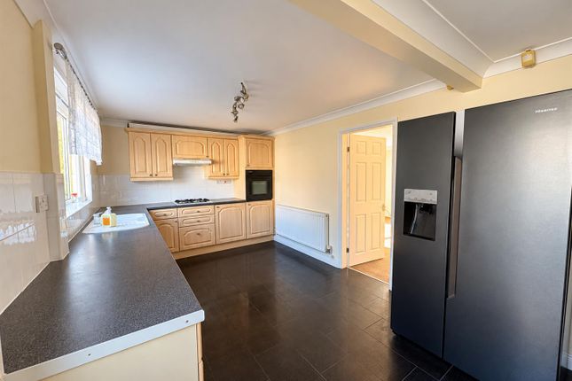 22, Eastglade Road, Nottingham photo 4